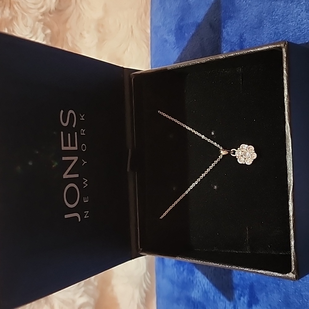Cubic Zirconia pendant necklace